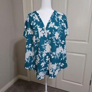 Torrid Harper Studio Crepe de Chine Flutter Short Sleeve Blouse in Emma Floral